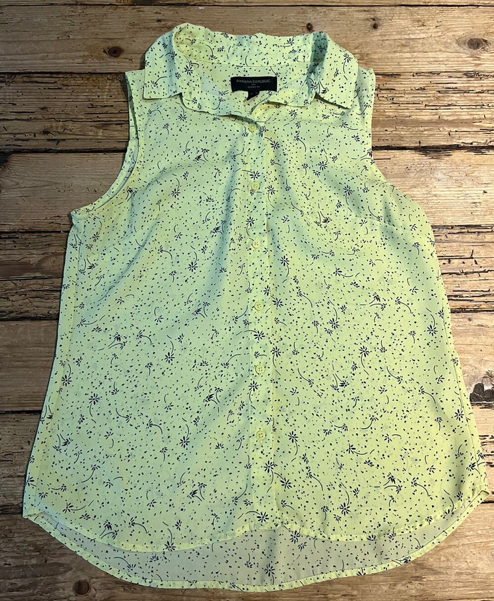 Banana Republic Womens Size S Pettite Yellow Floral Sleeveless Blouse NWOT